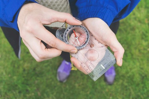 Comment organiser une exploration des fjords néo-zélandais à bord d'un kayak biplace ?